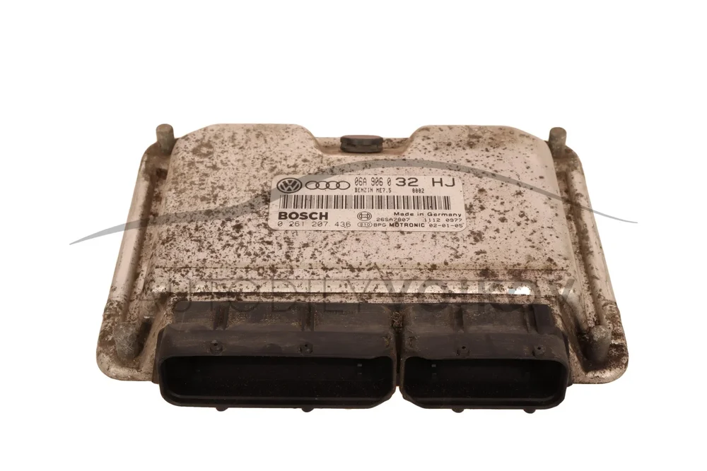 Řídící jednotka motoru 06A906032SG v:81698